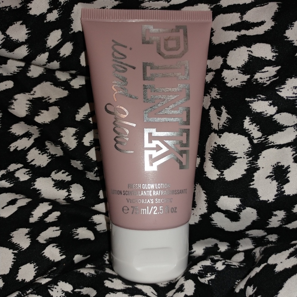 PINK VS island glow lotion